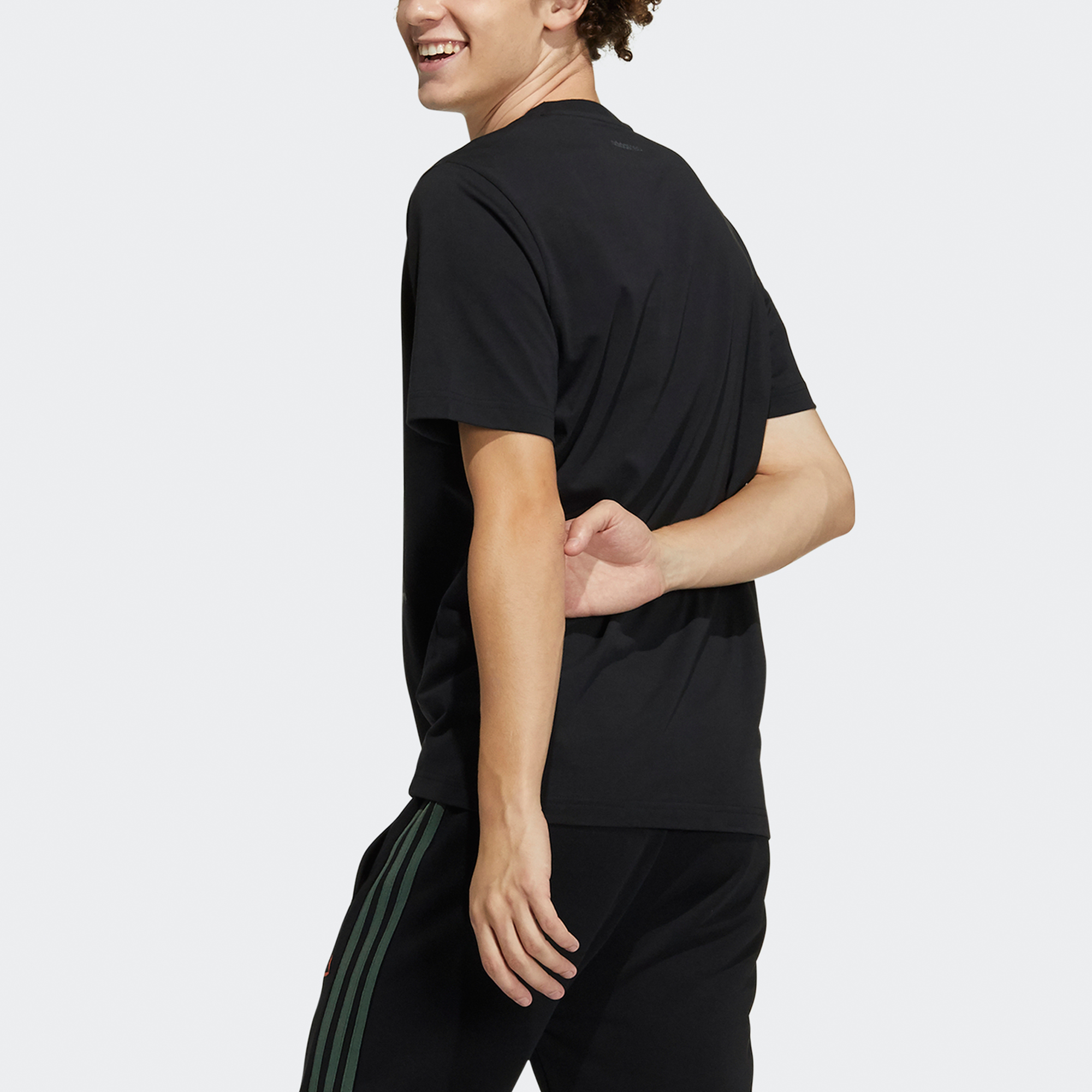 adidas Kaos Logo Seri Huruf, Unisex, COD '" AD-36