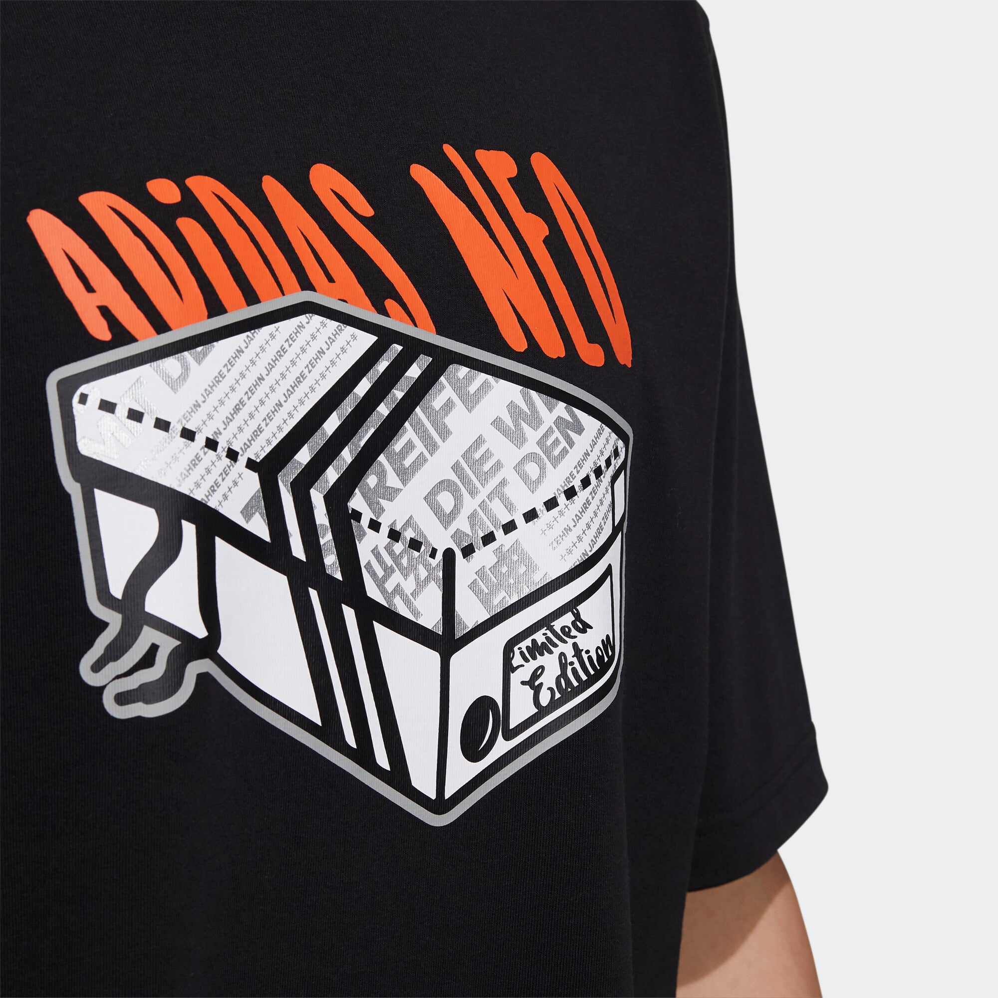 adidas Kaos Logo Seri Huruf, Unisex, COD '" AD-51