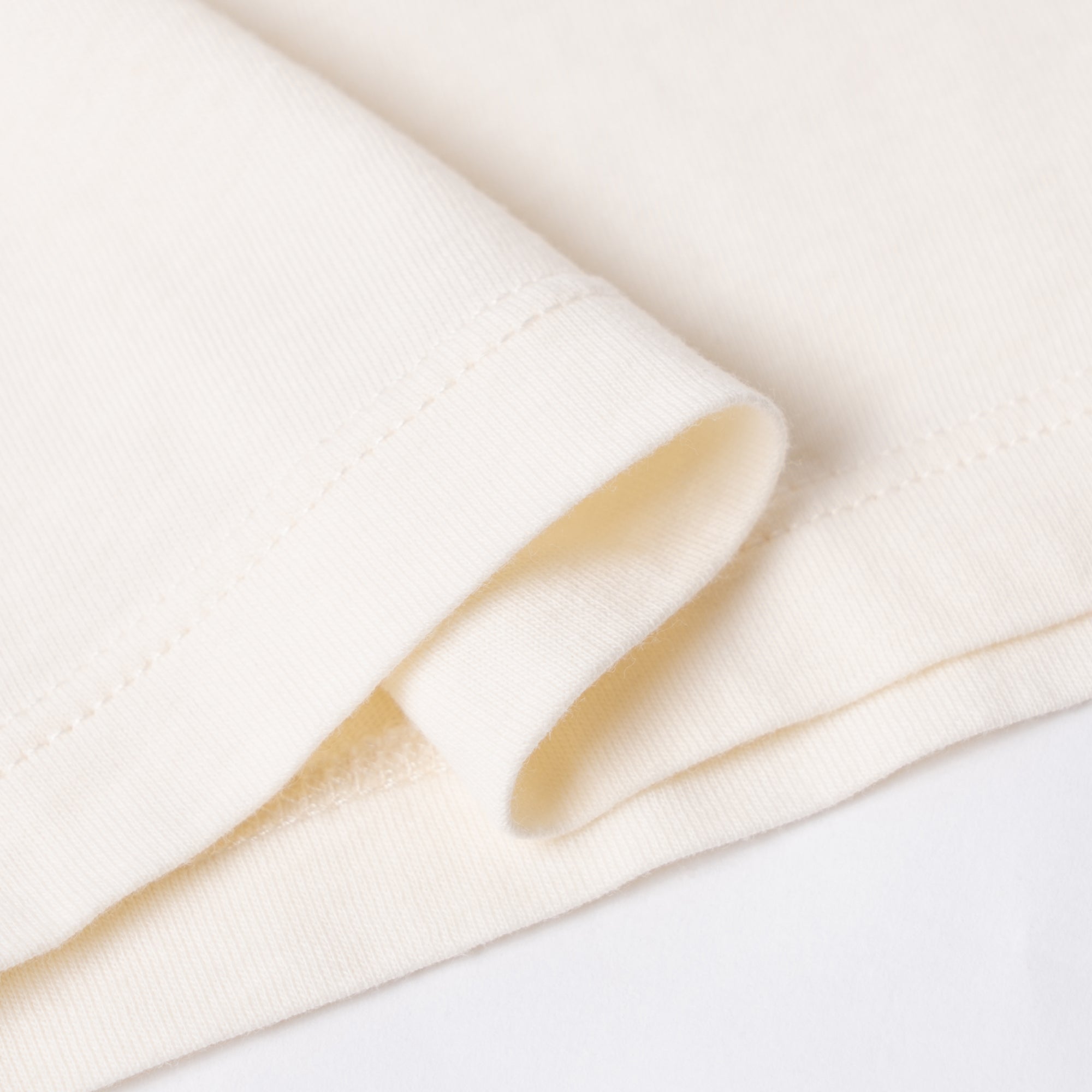 GUCCI Kaos Logo Seri Huruf, Unisex, COD '"    '"  G-38