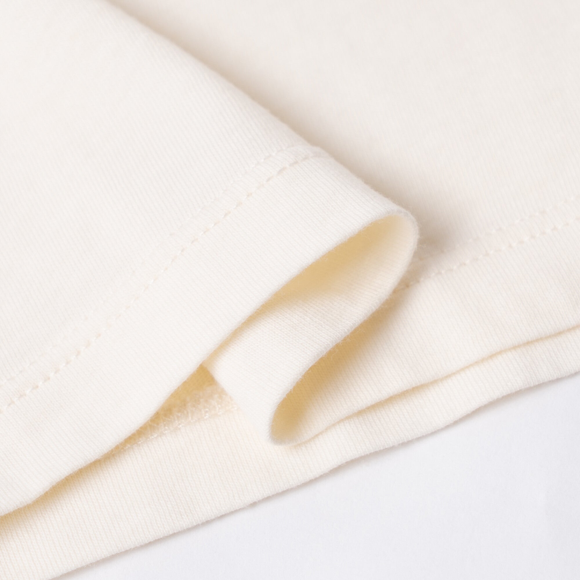 GUCCI Kaos Logo Seri Huruf, Unisex, COD '"    '"  G-38