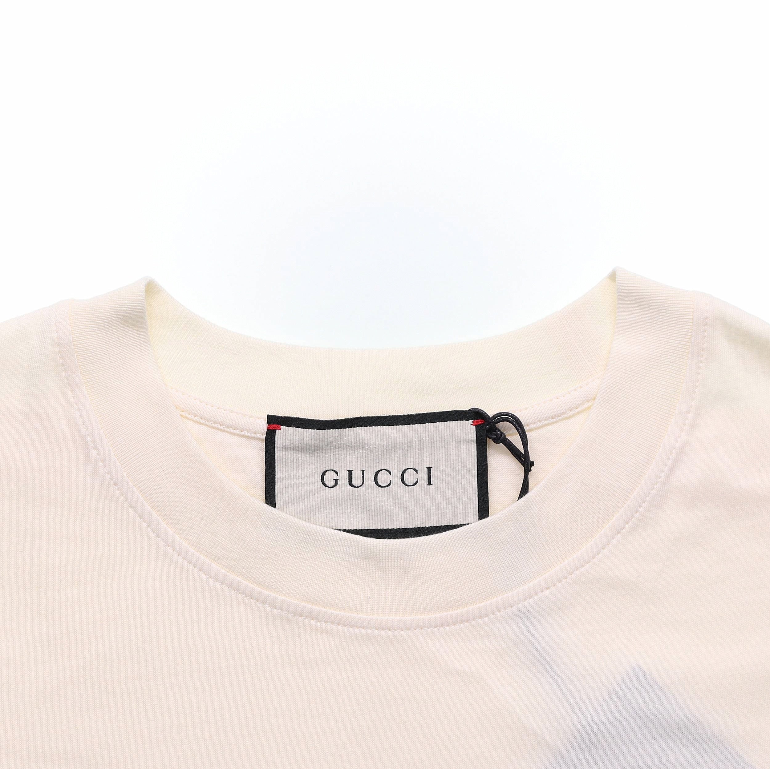 GUCCI Kaos Logo Seri Huruf, Unisex, COD '"  G-66
