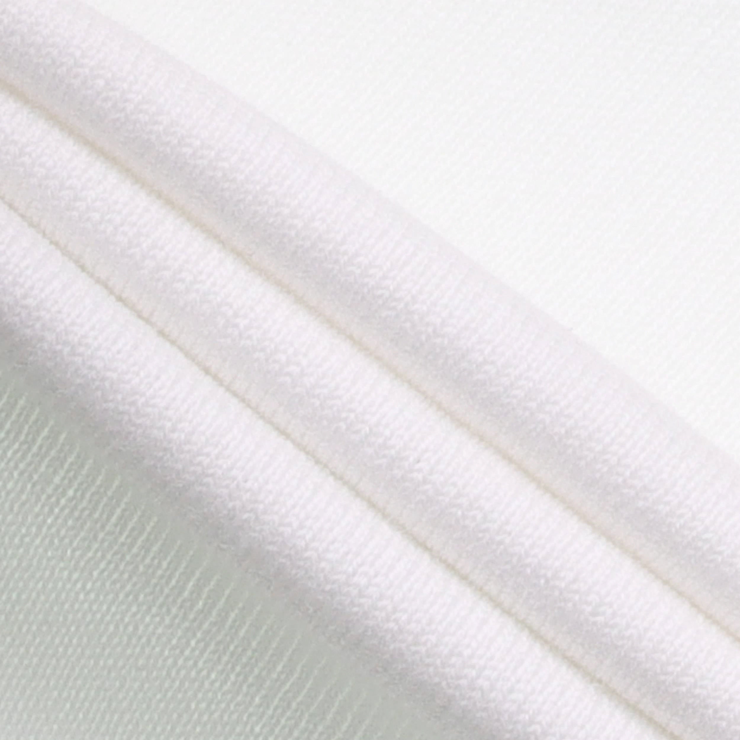 Kaos Givenchy Bermotif, Unisex -J-09