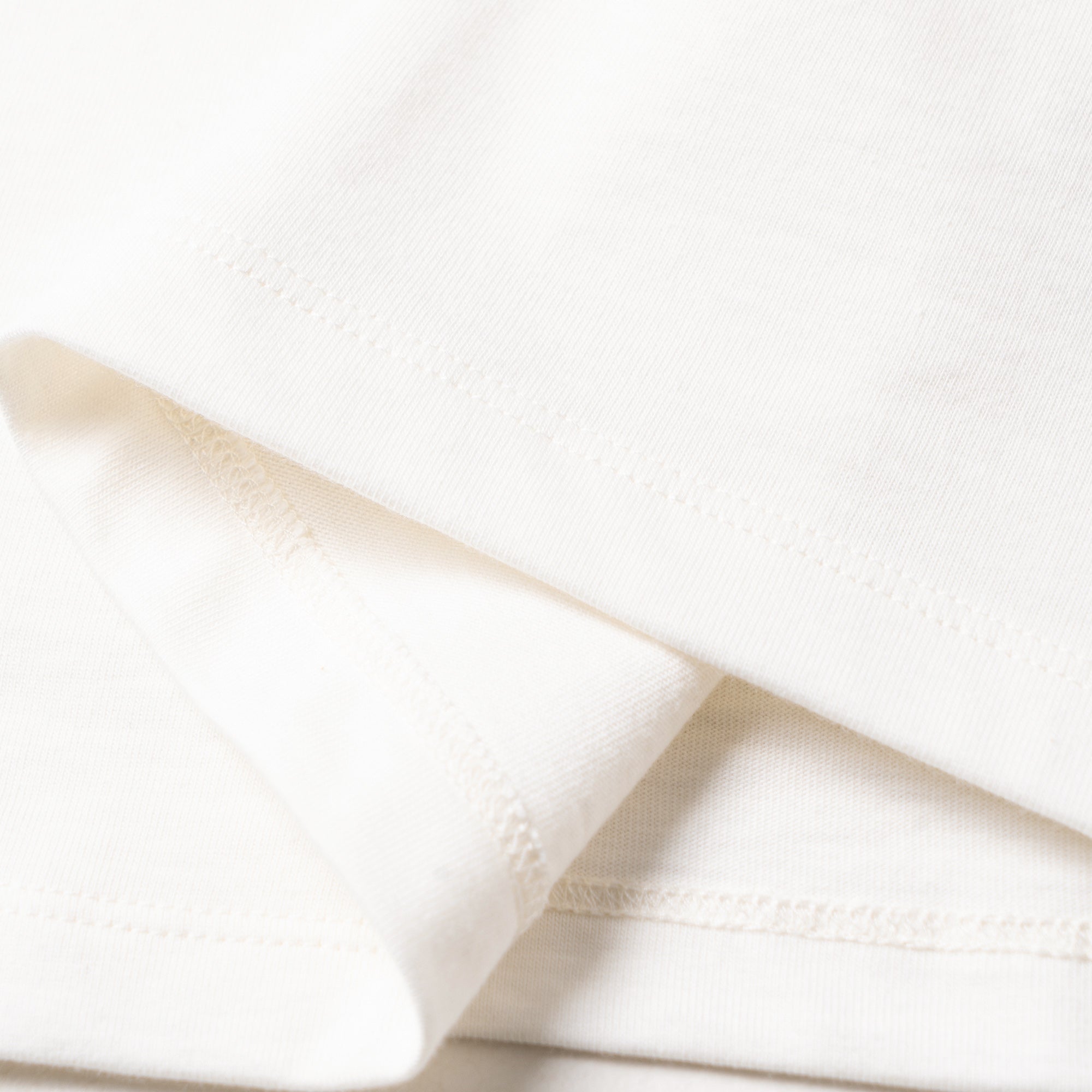 GUCCI Kaos Logo Seri Huruf, Unisex, COD '"   G-74