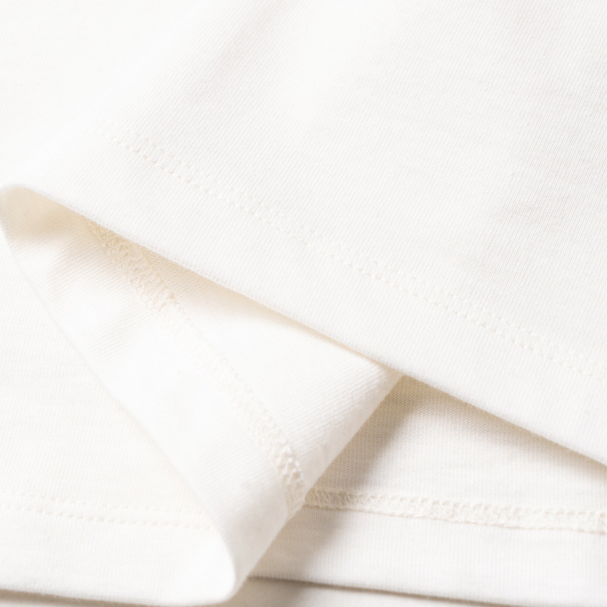 GUCCI Kaos Logo Seri Huruf, Unisex, COD '"   G-74