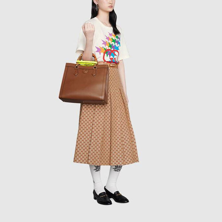 GUCCI Kaos Logo Seri Huruf, Unisex, COD '"    '"  G-62