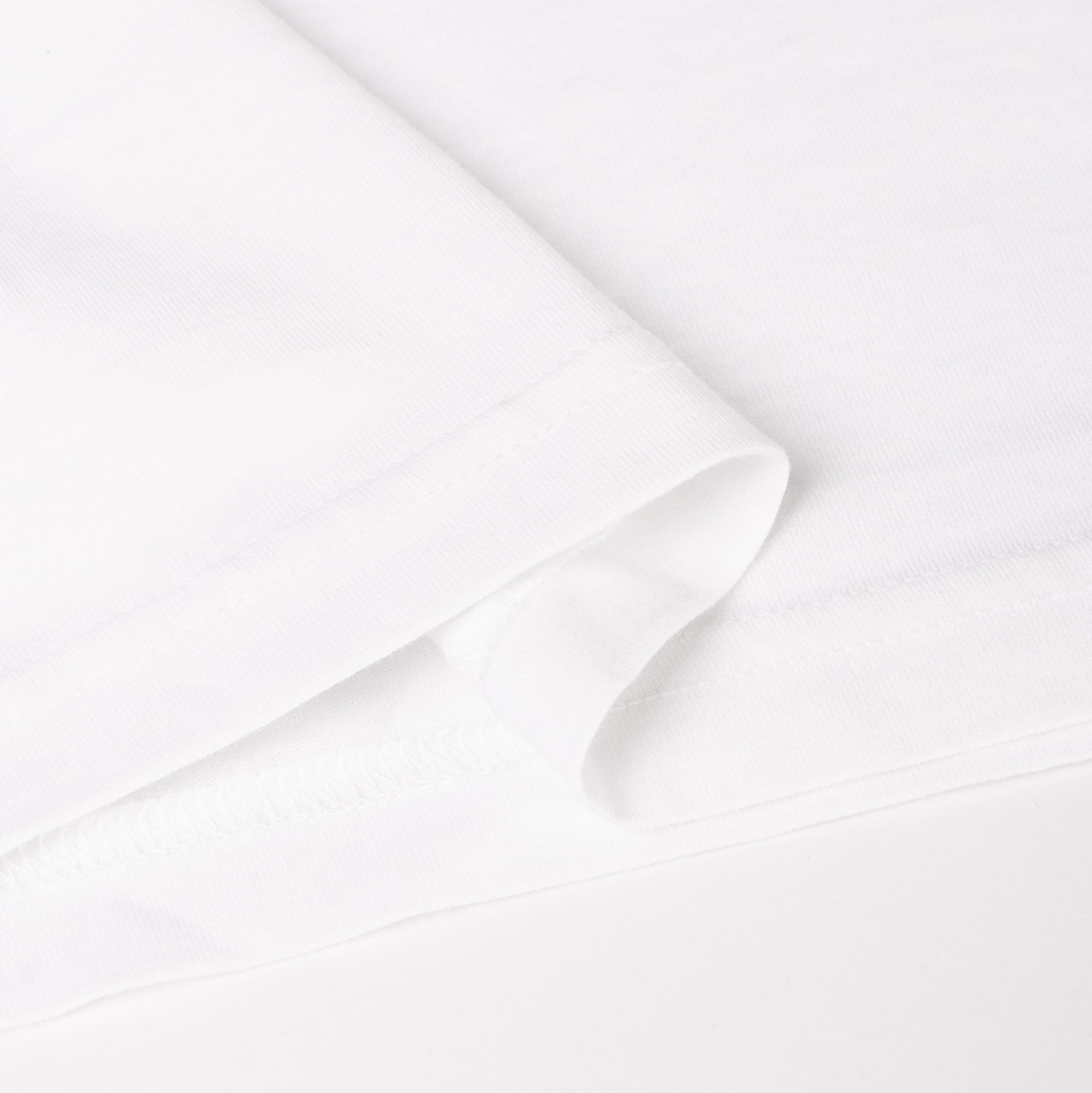 Kaos Givenchy Bermotif, Unisex -J-32